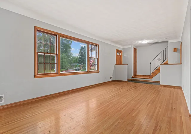 Homes for sale in Maplewood, MN | 1367 Price Ave E, Maplewood, MN 55109 | MLS# 7100800