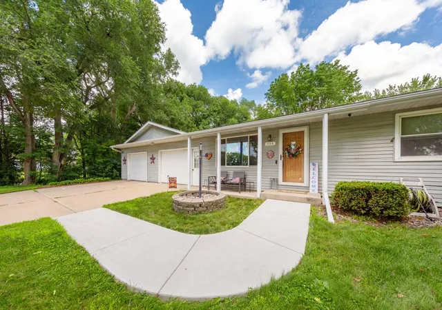 Homes for sale in Faribault, MN | 455 Maple Lawn Ave, Faribault, MN 55021 | MLS# 7100890