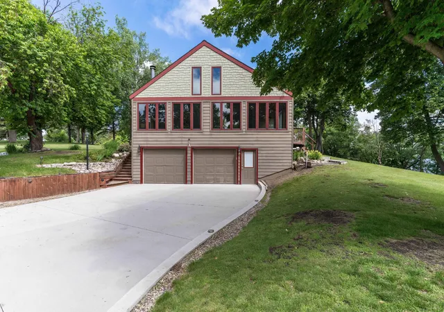 Homes for sale in Fergus Falls, MN | 1508 Brenvei Dr, Fergus Falls, MN 56537 | MLS# 7100897