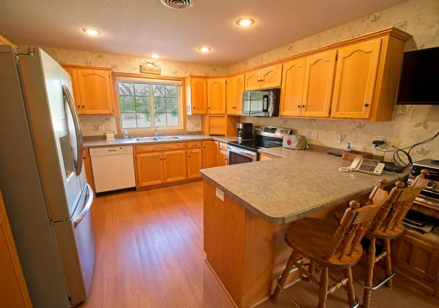 Homes for sale in Litchfield, MN | 105 Harmon Ln, Litchfield, MN 55355 | MLS# 7100911