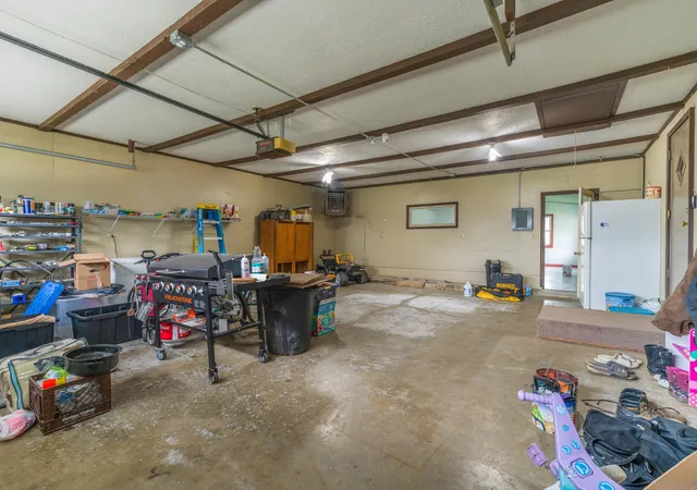 36th image of 1402 Southview Ln, Albert Lea, MN 56007 | MLS# 7100915
