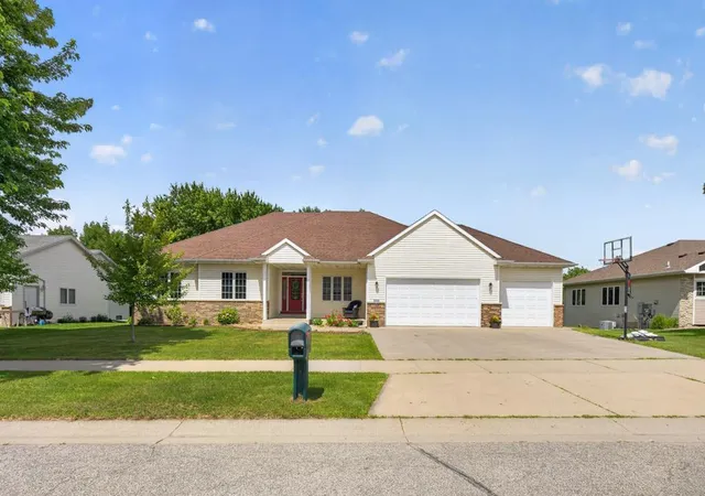 1st image of 2967 Darcy Dr Ne, Rochester, MN 55906 | MLS# 7100929