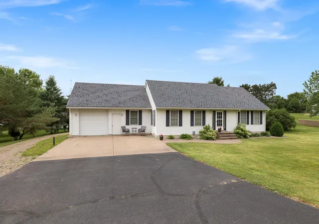 Homes for sale in Pierz, MN | 14145 242nd Ave, Pierz, MN 56364 | MLS# 7100940