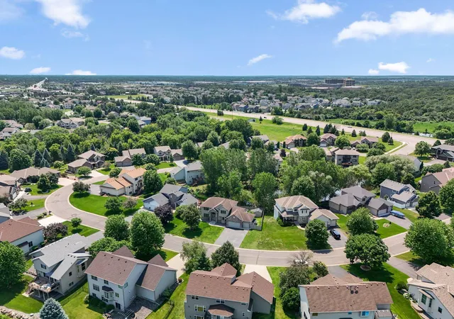 2nd image of 6172 104th Cir N, Brooklyn Park, MN 55443 | MLS# 7100968