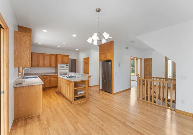 5th image of 6172 104Th Cir N, Brooklyn Park, MN 55443 | MLS# 7100968