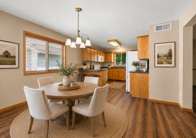 Photo 3 of Single family home for sale at 1166 Blackbird Dr Sw, Hutchinson, MN 55350 | MLS# 7100980 | Listing updated on 2026-08-26