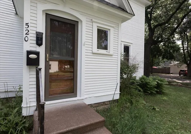 Homes for sale in Menomonie, WI | 520 12th St Se, Menomonie, WI 54751 | MLS# 7100993