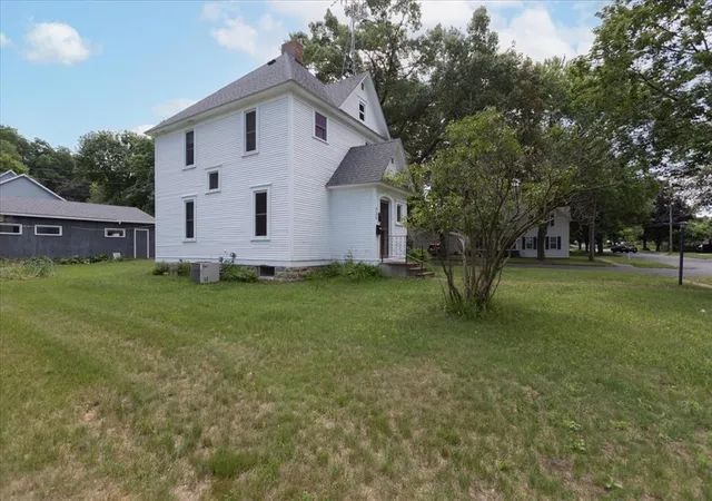 Homes for sale in Menomonie, WI | 520 12Th St Se, Menomonie, WI 54751 | MLS# 7100993