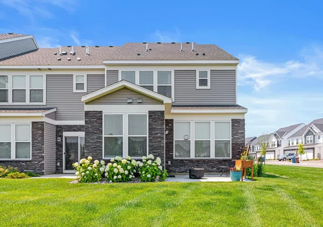 2nd image of 6324 Larkspur Ln, Hamel, MN 55340 | MLS# 7100998