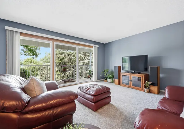 Photo 2 of Condo for sale at 122 Demont Ave E #370, Saint Paul, MN 55117 | MLS# 7101011 | Listing updated on 2026-08-28