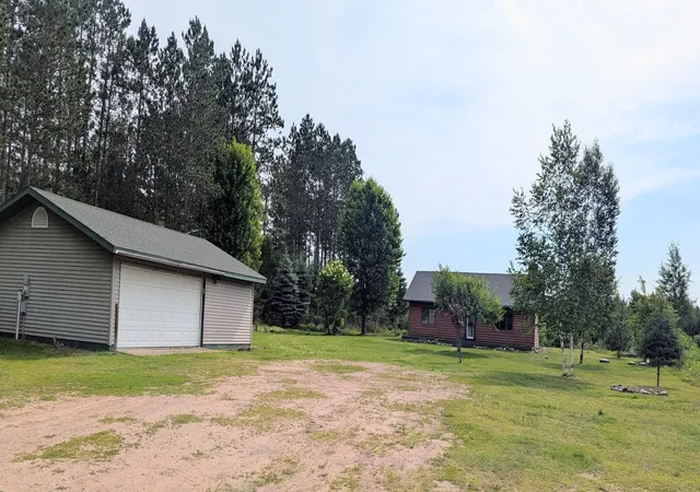 Photo 3 of Single family home for sale at 86196 Military Rd, Sturgeon Lake, MN 55783 | MLS# 7101021 | Listing updated on 2026-10-06