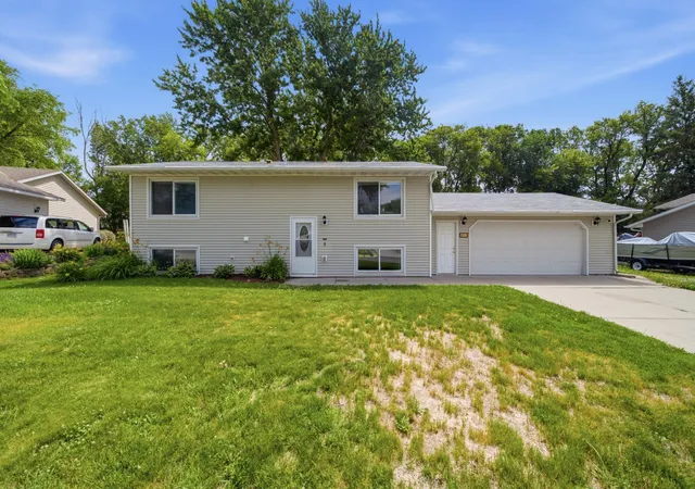Homes for sale in Faribault, MN | 411 11th Ave Se, Faribault, MN 55021 | MLS# 7101022