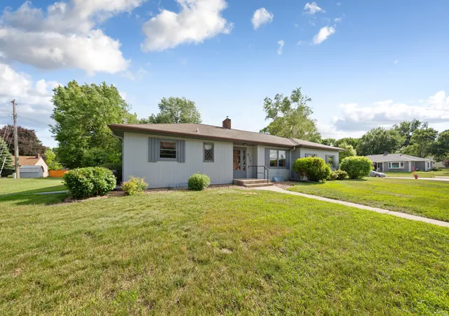 Photo 3 of Single family home for sale at 517 Court Ave, Gaylord, MN 55334 | MLS# 7101026 | Listing updated on 2026-07-28