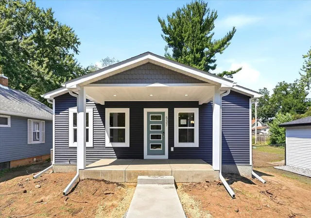 2nd image of 537 N Pearl St, River Falls, WI 54022 | MLS# 7101039