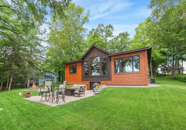 Photo 3 of Sale Pending at 11513 Kimball Ave Nw, Annandale, MN 55302 | MLS# 7101048 | Listing updated on 2026-09-01