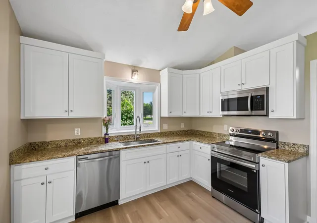 2nd image of 19290 Euclid Ct, Farmington, MN 55024 | MLS# 7101115