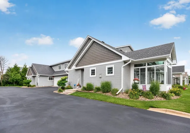 Photo 4 of Single family home for sale at 22308 Lilac Way, Forest Lake, MN 55025 | MLS# 7101134 | Listing updated on 2026-08-27