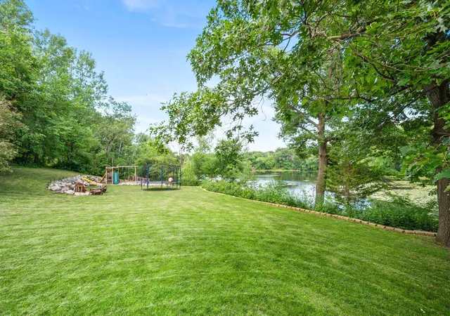 Photo 2 of Sale Pending at 4806 Shevlin Ct, Saint Paul, MN 55122 | MLS# 7101141 | Listing updated on 2026-09-04