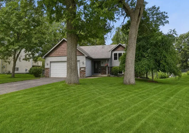 Homes for sale in Andover, MN | 13458 Uplander St Nw, Andover, MN 55304 | MLS# 7101153