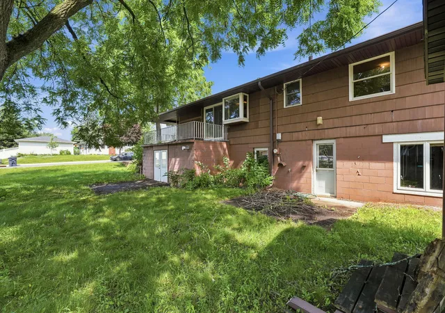 Homes for sale in North Saint Paul, MN | 2122 Mesabi Ave, North Saint Paul, MN 55109 | MLS# 7101156