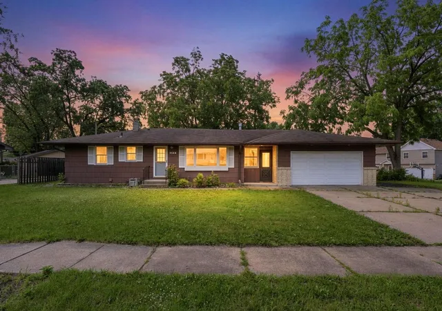 Homes for sale in North Saint Paul, MN | 2122 Mesabi Ave, North Saint Paul, MN 55109 | MLS# 7101156