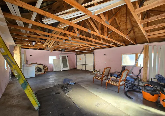 Listing Photo 5 - Condo for sale in building located at 2215 Pleasant Ave, Minneapolis, MN 55404