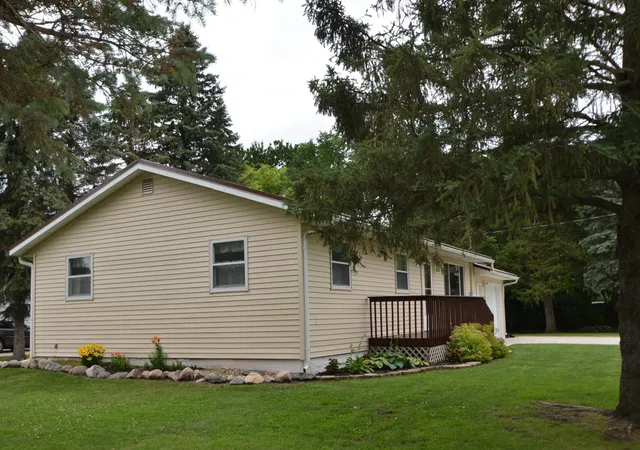 3rd image of 215 Rails Ave W, Eden Valley, MN 55329 | MLS# 7101179