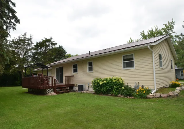 4th image of 215 Rails Ave W, Eden Valley, MN 55329 | MLS# 7101179