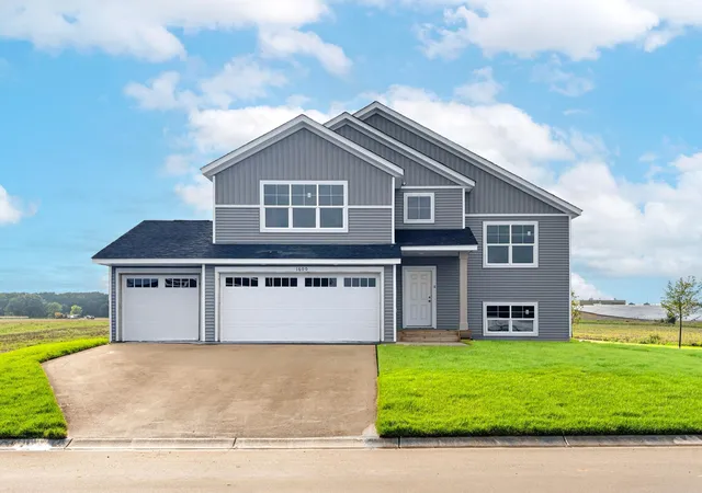 Photo 1 of Sale Pending at 4710 2nd Street Ct Ne, Saint Cloud, MN 56304 | MLS# 7101184 | Listing updated on 2026-08-26