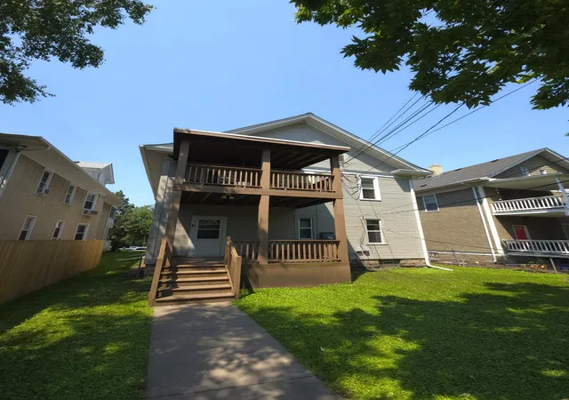 2nd image of 2223 Pleasant Ave, Minneapolis, MN 55404 | MLS# 7101211