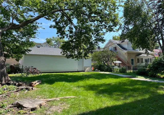 3rd image of 2223 Pleasant Ave, Minneapolis, MN 55404 | MLS# 7101211