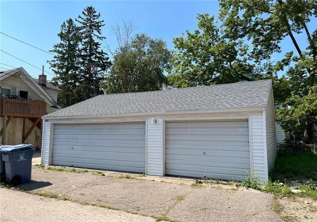 5th image of 2223 Pleasant Ave, Minneapolis, MN 55404 | MLS# 7101211