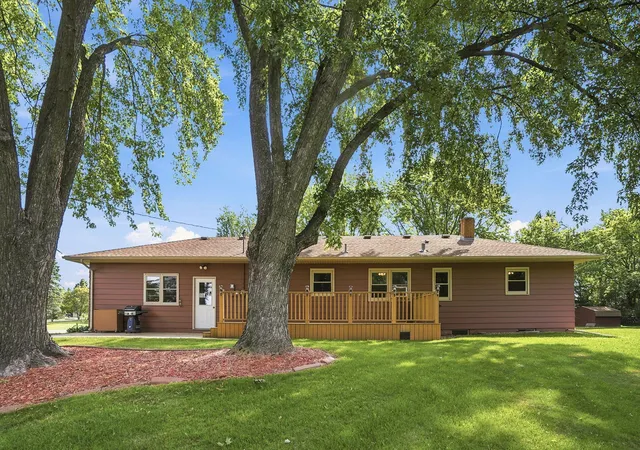 Homes for sale in Waverly, MN | 5465 County Road 8 Sw, Waverly, MN 55390 | MLS# 7101221