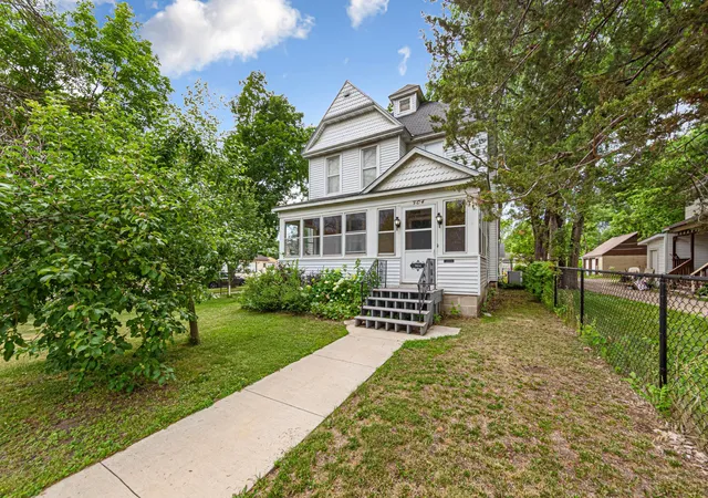 Homes for sale in Faribault, MN | 904 Central Ave N, Faribault, MN 55021 | MLS# 7101292