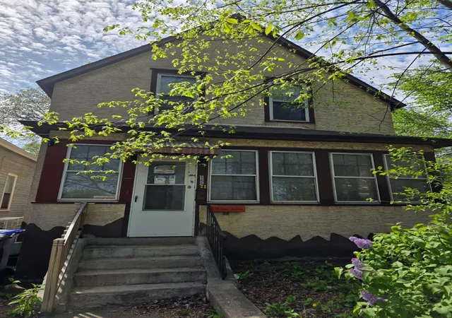 1st image of 665 Bedford St, Saint Paul, MN 55130 | MLS# 7101345
