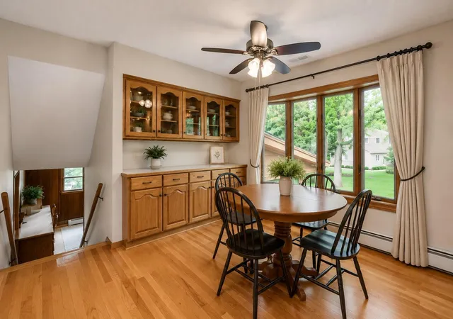 4th image of 3081 Laverne Ct N, Lake Elmo, MN 55042 | MLS# 7101358
