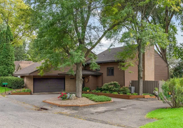 Photo 3 of Single family home for sale at 5442 Mayview Rd, Minnetonka, MN 55345 | MLS# 7101363 | Listing updated on 2026-10-03