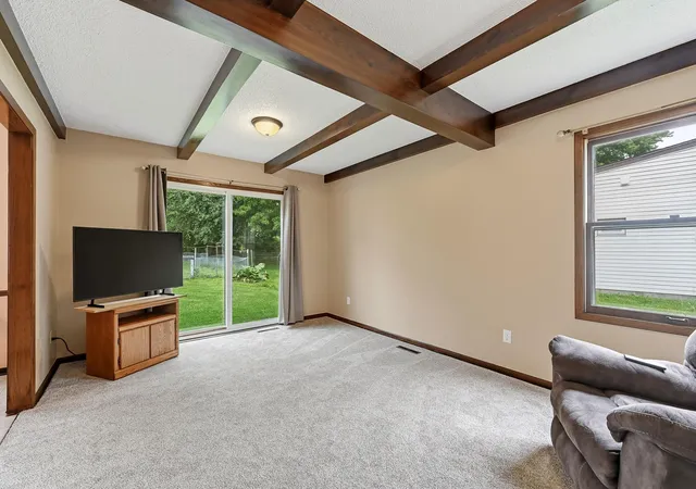 2nd image of 1805 Marvale Ave Se, Rochester, MN 55904 | MLS# 7101375