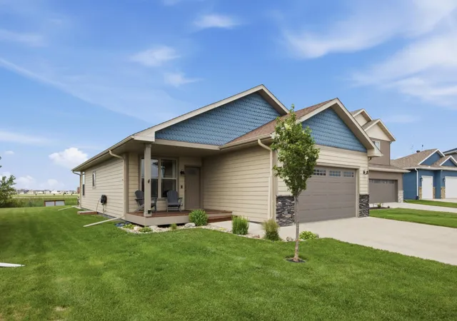 Homes for sale in Horace, ND | 90 6th St E, Horace, ND 58047 | MLS# 7101386