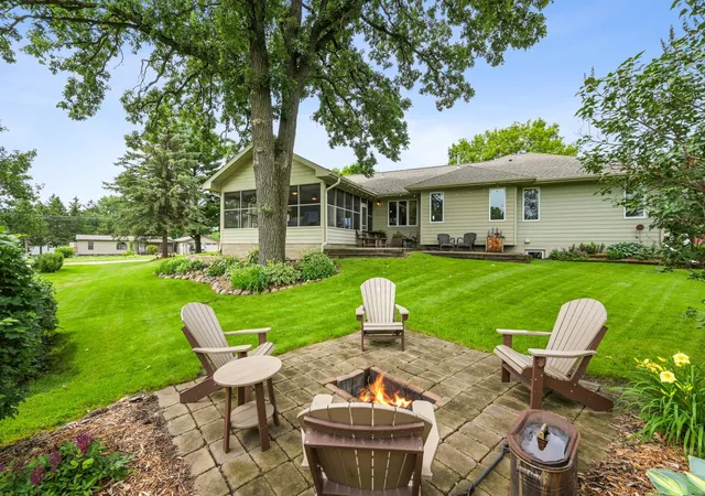 Photo 2 of Single family home for sale at 101 Anglewood Dr, Kenyon, MN 55946 | MLS# 7101418 | Listing updated on 2026-09-02