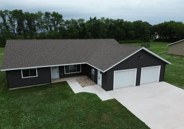 Photo 1 of Single family home for sale at 141 Washington St, Walnut Grove, MN 56180 | MLS# 7101429 | Listing updated on 2026-07-18