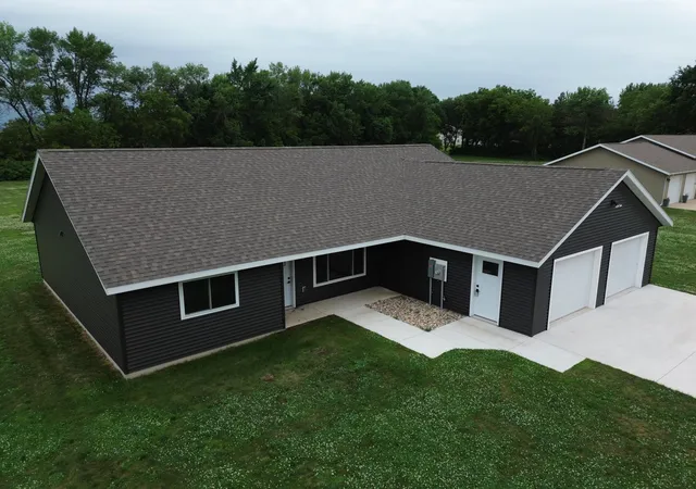 Photo 2 of Single family home for sale at 141 Washington St, Walnut Grove, MN 56180 | MLS# 7101429 | Listing updated on 2026-07-18