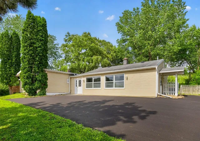 Photo 3 of Single family home for sale at 3598 50th Avenue SE, Rochester, MN 55904 | MLS# 7101450 | Listing updated on 2026-09-13