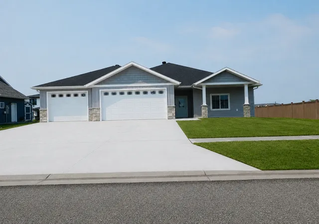 Photo 1 of Sale Pending at 4203 Pine Pkwy S, Fargo, ND 58104 | MLS# 7101463 | Listing updated on 2026-08-01