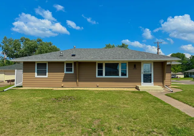 Homes for sale in Cottage Grove, MN | 8485 Granada Ave S, Cottage Grove, MN 55016 | MLS# 7101473