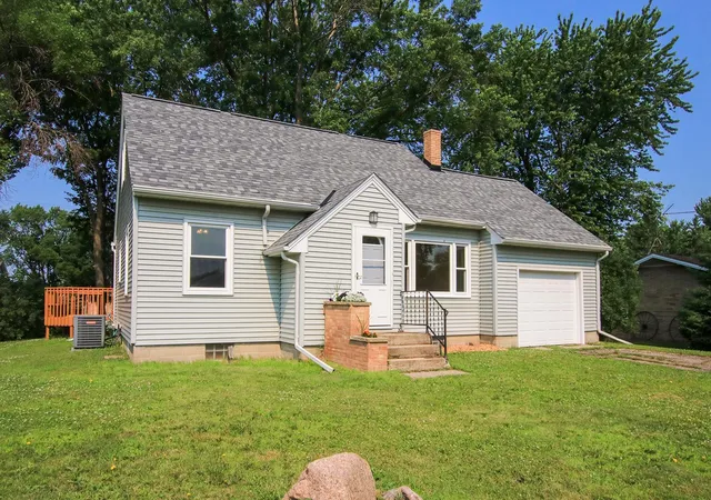 Homes for sale in Green Isle, MN | 230 Main St, Green Isle, MN 55338 | MLS# 7101478