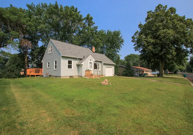 Homes for sale in Green Isle, MN | 230 Main St, Green Isle, MN 55338 | MLS# 7101478