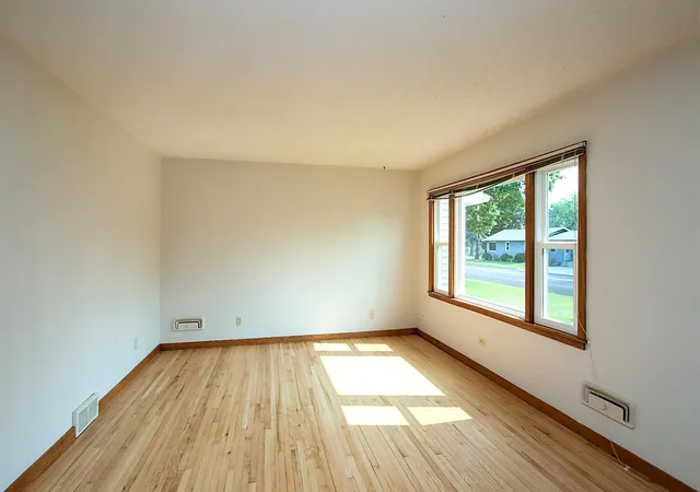 Photo 3 of Single family home for sale at 230 Main St, Green Isle, MN 55338 | MLS# 7101478 | Listing updated on 2026-09-23