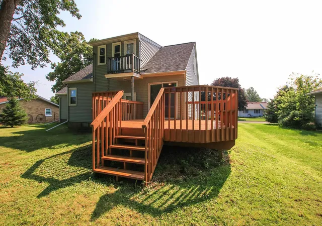 Homes for sale in Green Isle, MN | 230 Main St, Green Isle, MN 55338 | MLS# 7101478