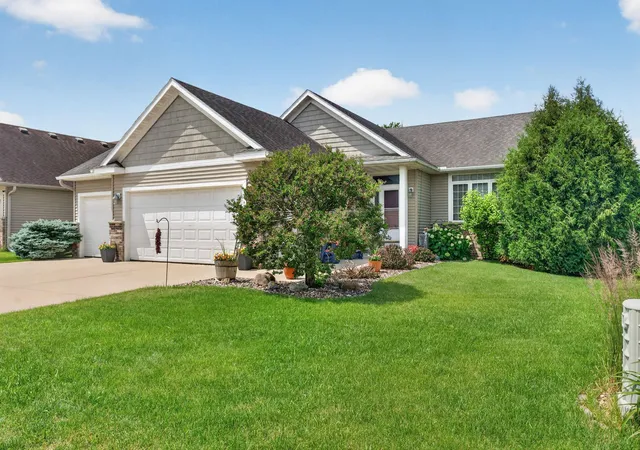 2nd image of 1753 Spruce Meadows Dr Se, Rochester, MN 55904 | MLS# 7101498